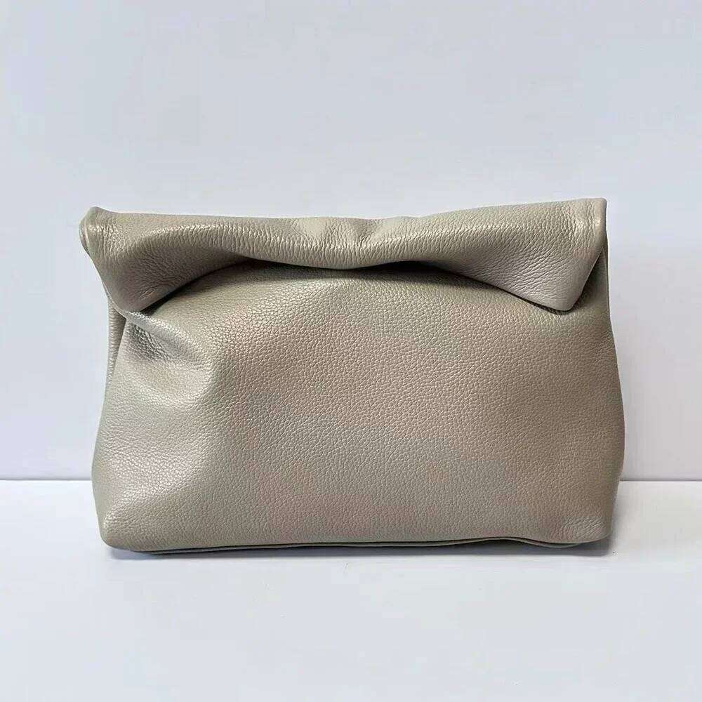 Motingsome Daily Clutch Thick Cowhide Leather Woman Handbag Calfskin Folding Purses Soft Hand Pouch Bag 2023