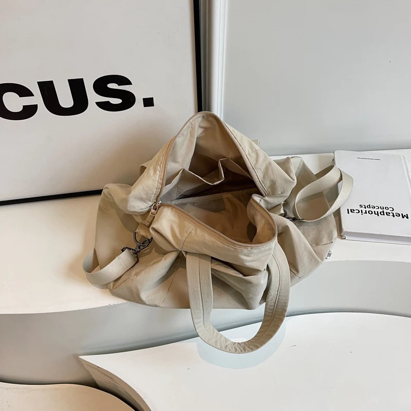 Adjustable Shoulder Strap Messenger Bag Weekender Bag for Men Women Nylon Gym Bag Crossbody Bag for Travel Business Trips Sports 250530