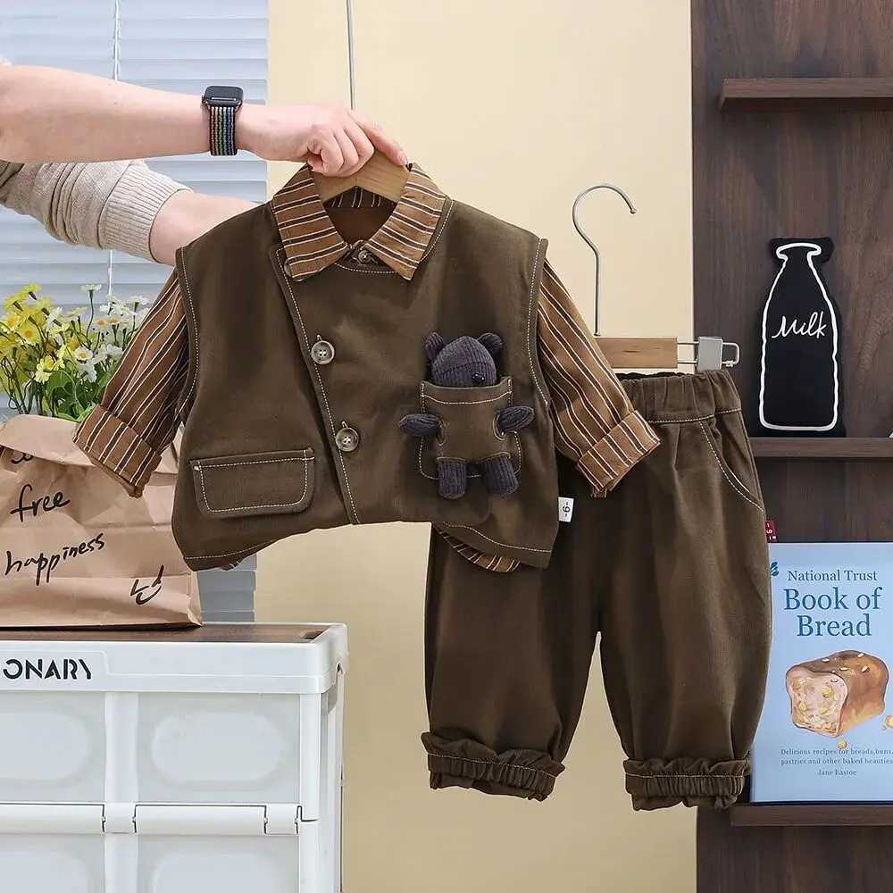 Spring and Autumn Childrens Clothing Set 2025 New Korean Version Boys Baby Vest Shirt Pants 3-Piece Set Kids Outfits 80-120cm R250606