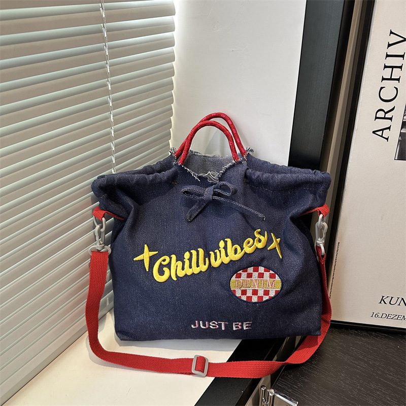 designer 2025 Casual Fashion Fresh Style Single Shoulder Bag for Work Commute Women's Crossbody Bag Unisex Commute Tote Bag