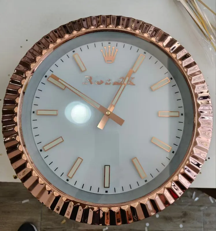 Luxury Wall Clock Metal Modern Design Large Wall Watch Home Stainless Steel Luminous Clock The Date Will Work llx 3586