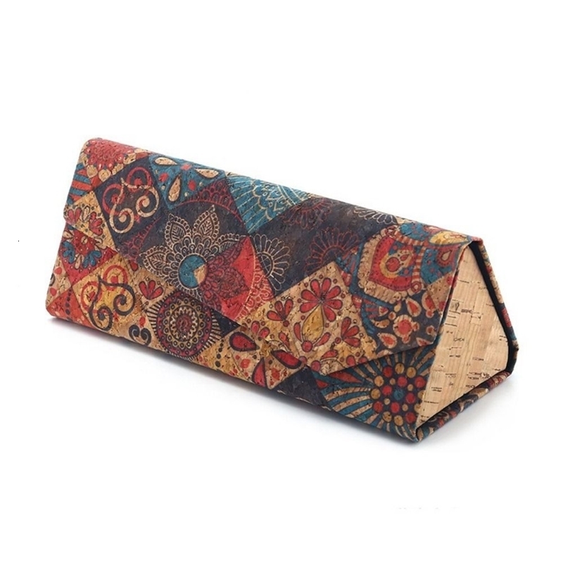 Totem Retro Folding Triangle Glasses Case Women Personalit Sunglasses Box Portable Travel Storage y250519