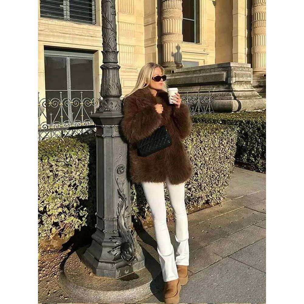 Brown Women Faux Fur Coat Vintage Loose Long Sleeve Fluffy Short Coats 2025 Autumn Winter Female Elegant Commuter Outwear
