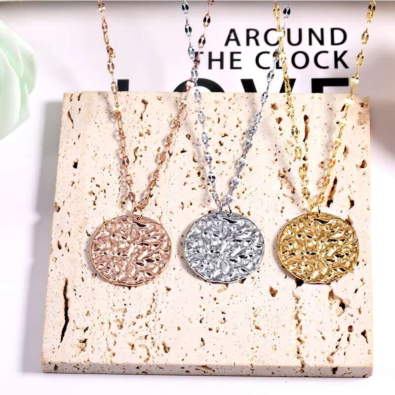 Simple 18k Gold Plated Hammered Texture Round Disk Pendant Necklace Stainless Steel Custom Letter Initial Necklace Women