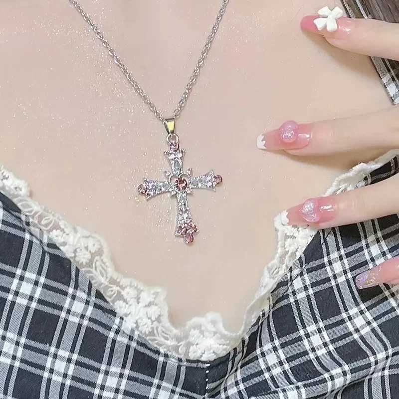 Crystal Cross Pendant Necklace for Women Girls Shiny Sweet Chain Punk Party Fashion Pendant Fashion Y2K Jewelry Accessories XJ250604