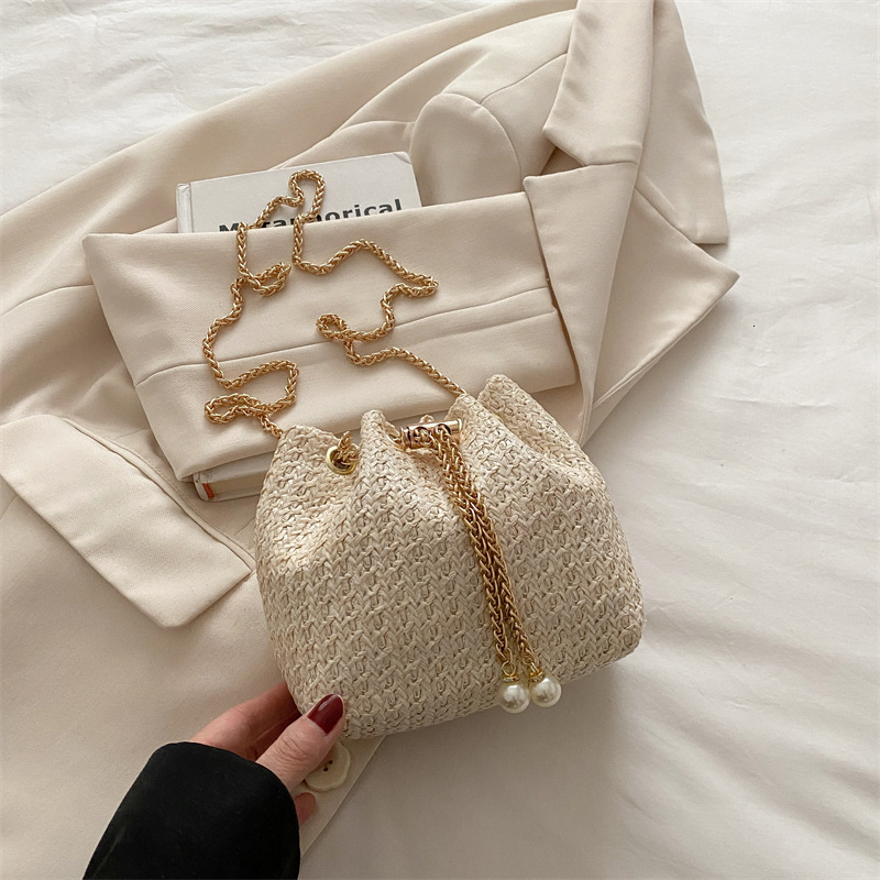 designer 2025 Summer New Fashion Trend Casual Simple Bucket Bag Stylish Niche Design Women's Shoulder Crossbody Bag