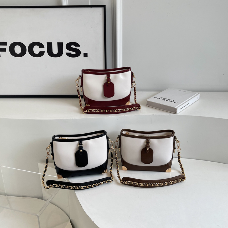 Free Shipping Designer Bag High End Korean Fashion Contrasting Single Shoulder For Women In Summer 2025 New Large Capacity Commuting Diagonal Cross Bu