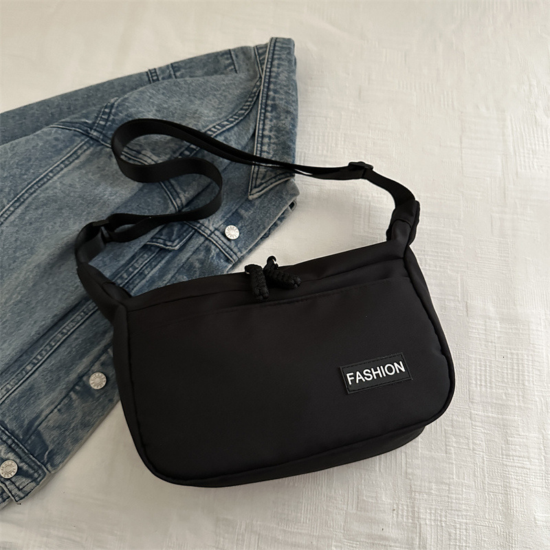 designer Textured Stylish Niche Design Small Square Bag 2025 Spring New Fashion Trend Casual Women's Shoulder Bag fashion