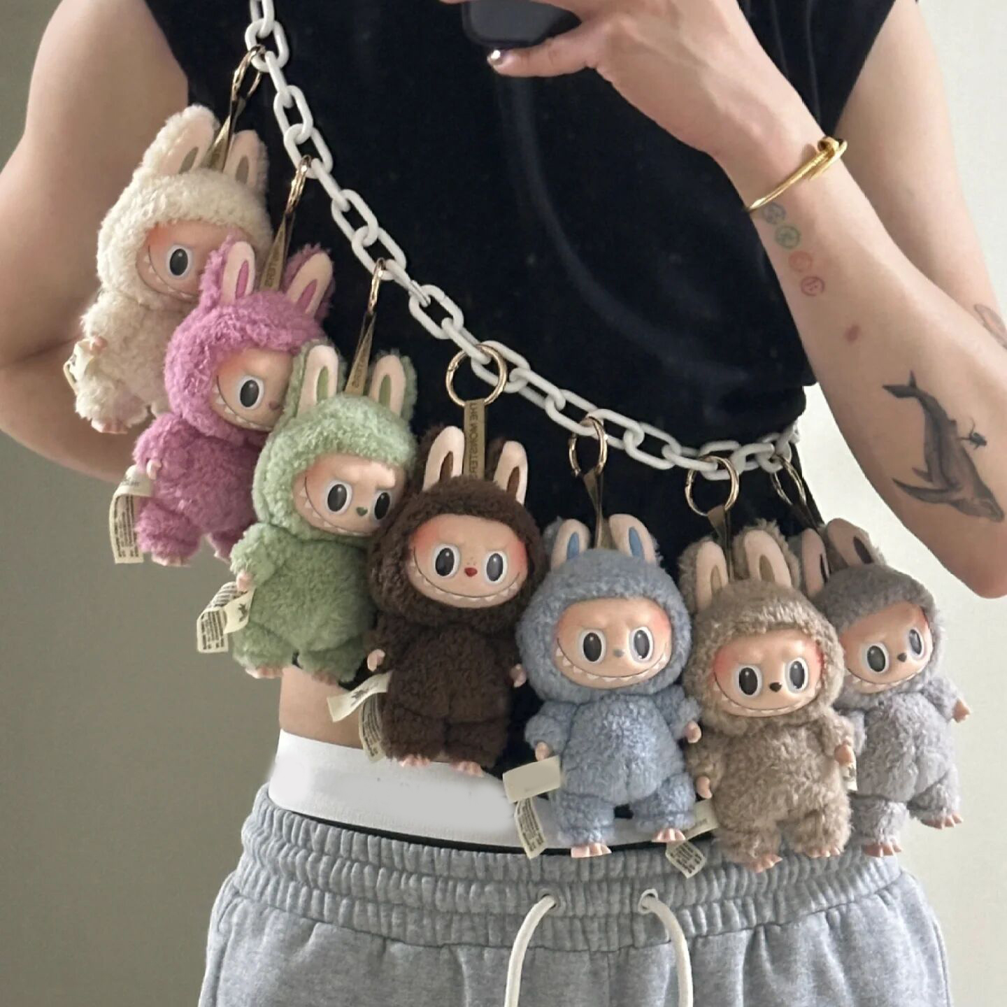 Free shipping Labubu keychain monsters anime figure pendant ring have a seat series pvc plush doll key chain toy aron blind box lovely women bag charm