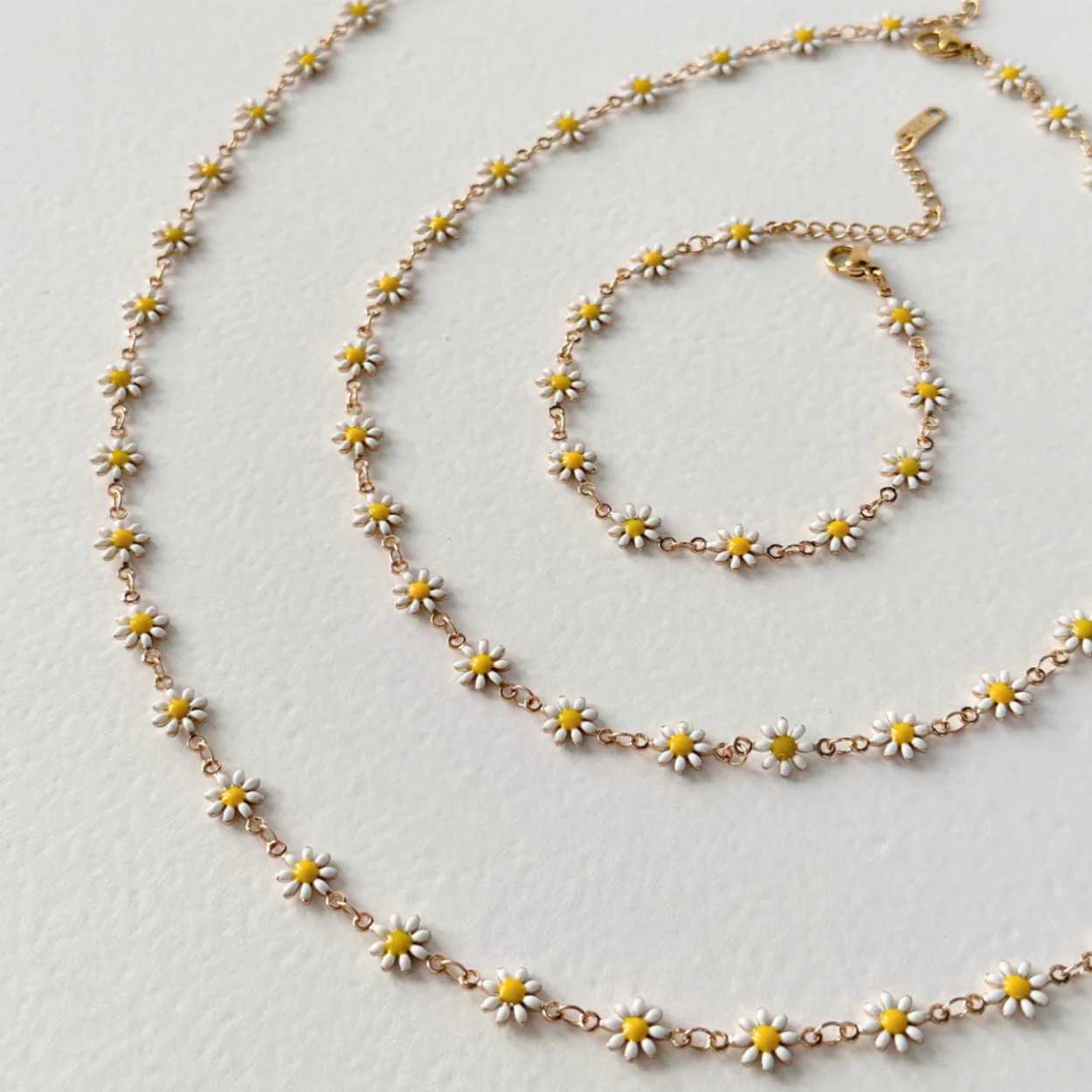 DASEIN 2025 Yeni 18k Altn Kaplama Zarif Daisy Kolye Paslanmaz elik Sevimli Drip Glue iek Bileklik Tak Seti Kadnlara ve KzlaraXJ250604