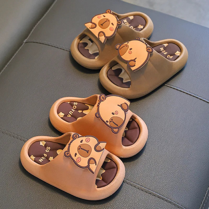Capybara Summer Childrens Cool Slippers Summer Anti-Slip Cute Boys and Girls Living at Home Big Childrens Baby Slippers 250604