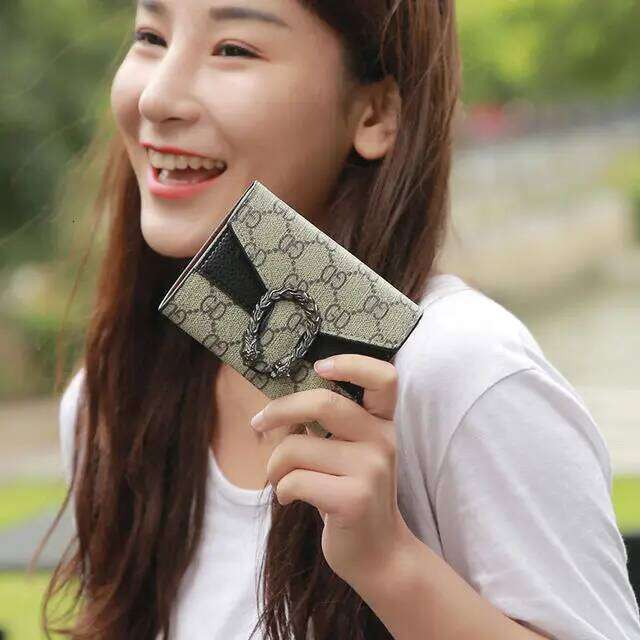 simple elegant european and american womens short threefold wallet card bag handbag tarjetero billeteras cartera femenina