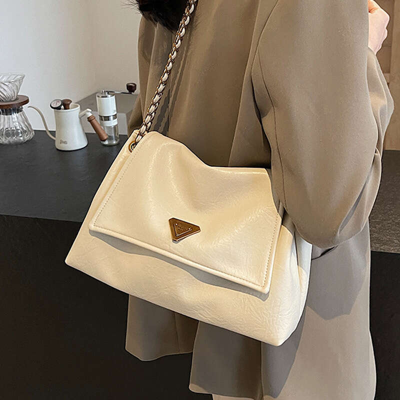 New Women PU Shoulder Bags Chain Crossbody Bag Large Capacity Tote Bags Fashionable Versatile Casual Style Simple Exquisite Brown Free shipping Classi