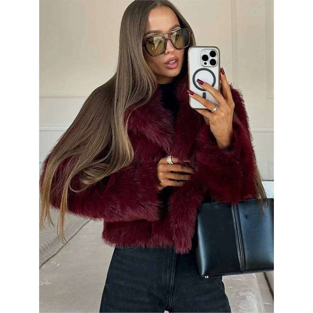 Retro Bury Short Warm Coat Women Fashion Elegant Solid Color Loose Lapel Long Sleeves Faux Fur Jacket New High Street Coats