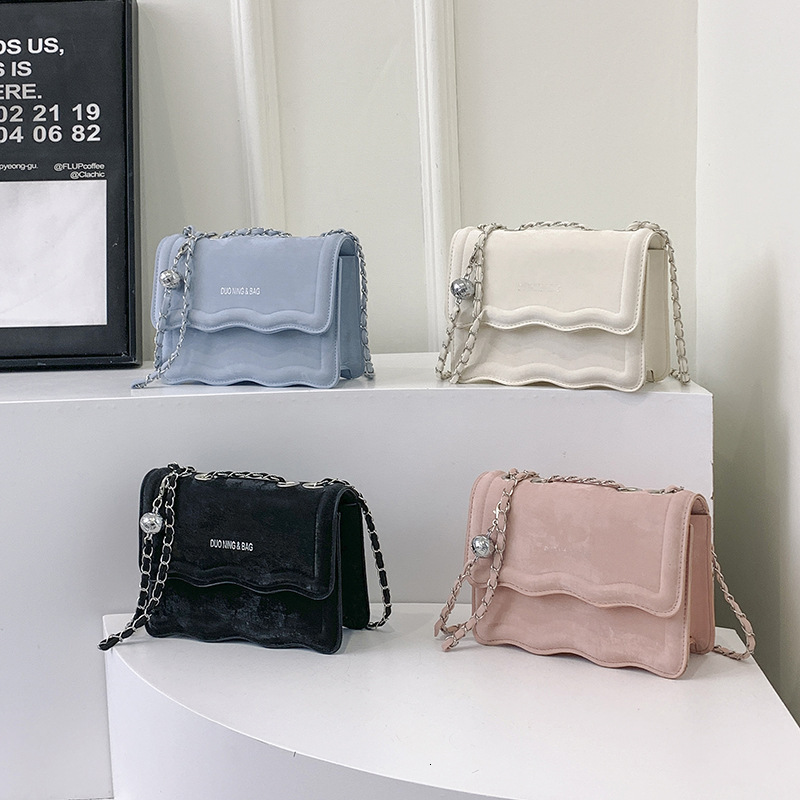 Women's small square bag, spring and summer new style, textured shoulder bag, fashionable and simple crossbody bag, designer handbag