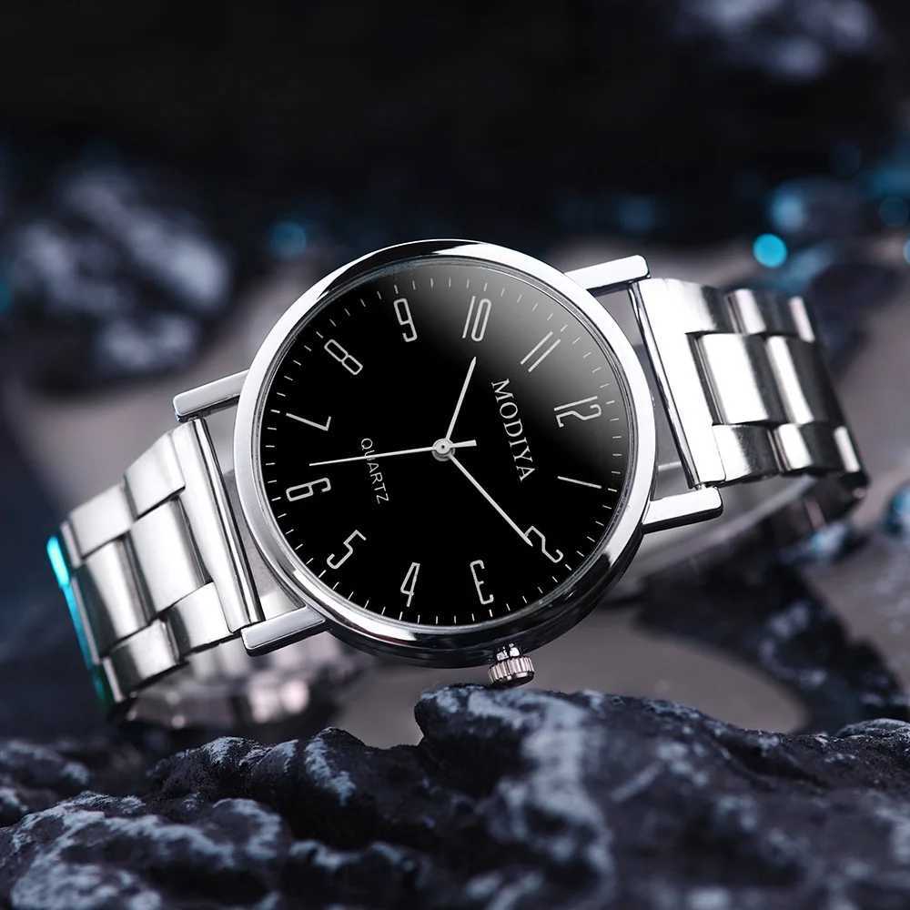 Mens Watch Casual Silver Alloy Band Male Quartz Watches Y250605