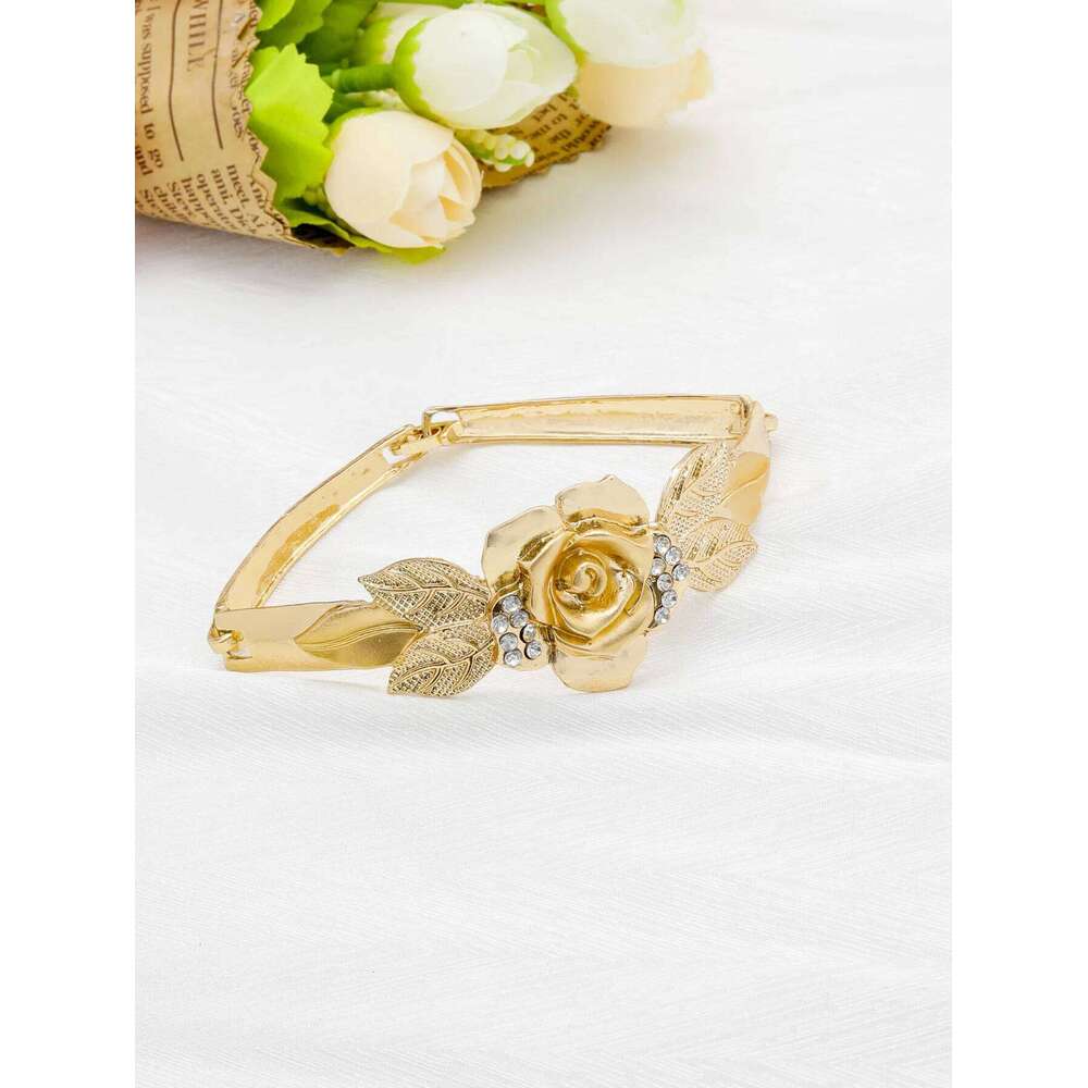 Jewelry For Women Flower Pendant Necklace Gold Plated Fashion Design Earring Bracelet Ring Sets Exquisite Gifts