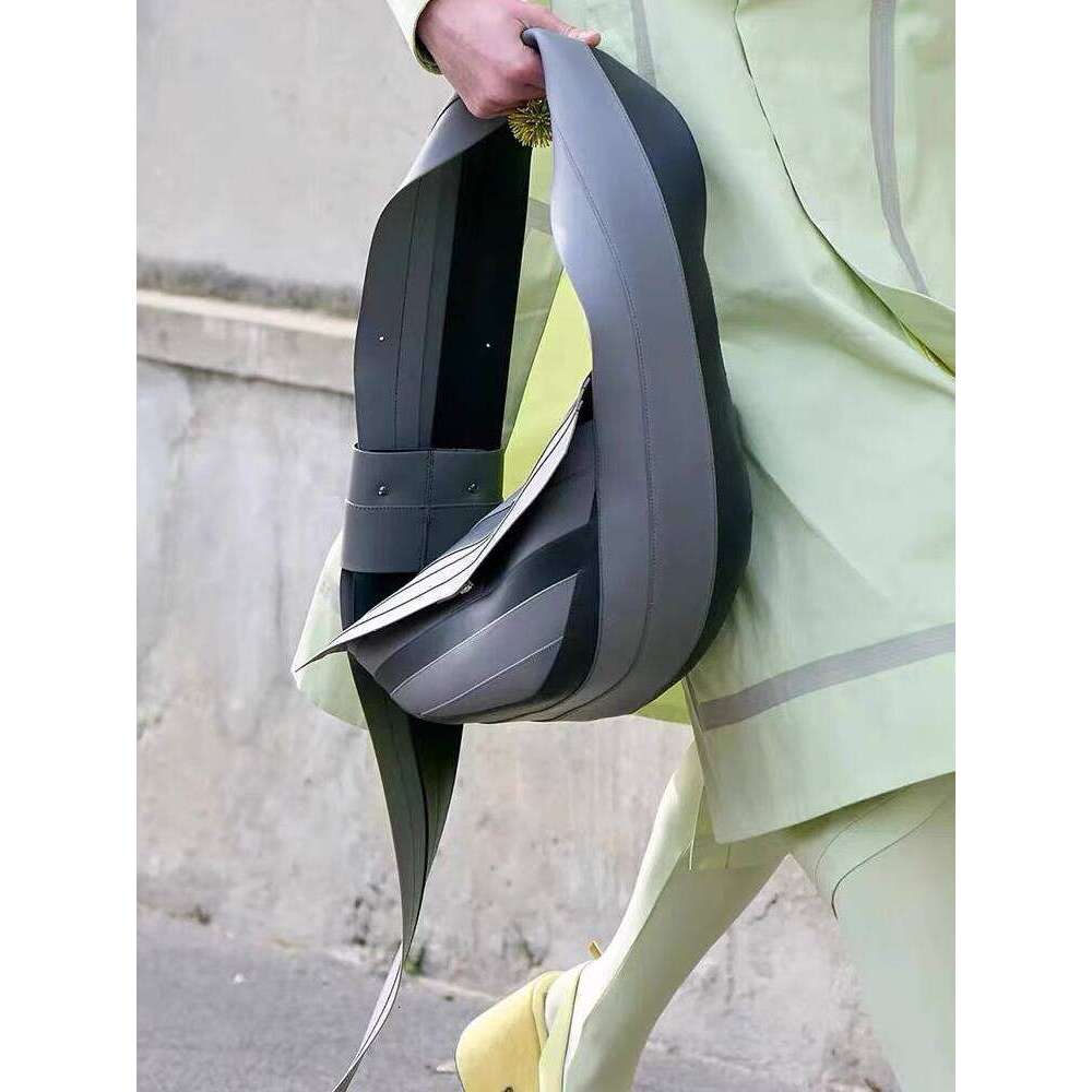 Color Block Niche Underarm New Fashion Large Capacity High Quality Texture Irregular Striped Handbag Shoulder Bag