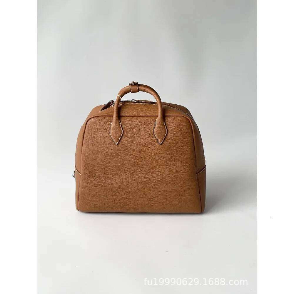 Women's Bags Designer Niche Design Double Shoulder Handmade First Layer Cowhide Large Capacity Computer Bag Commuter Backpack Travel Leisure