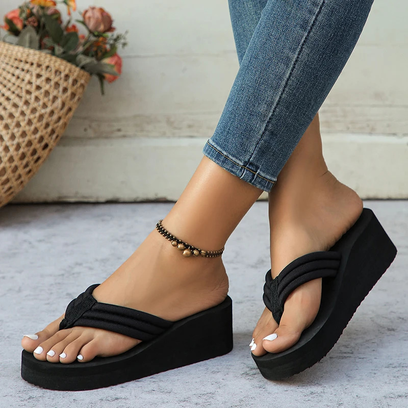 Lightweight Wedge Flip Flops for Women Fashion Clip Toe Platform Slippers Woman 2025 Summer Thick Bottom Non Slip Beach Slides 250605