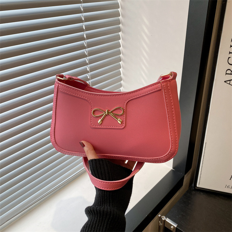 designer Small Bag Women's Bag 2025 New Fashion Handbag Textured Niche Design Underarm Shoulder Bag Stylish Crescent Bag