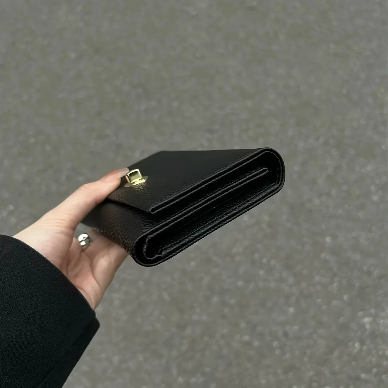 Exquisite Black Womens Wallet Cool Style Compact Card Holder Multiple Slots and Short Wallets 250605