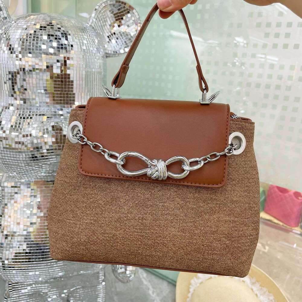 Fashionable New Korean Style Niche Bowknot Chain Trendy and Stylish Crossbody Bag Elegant Handbag