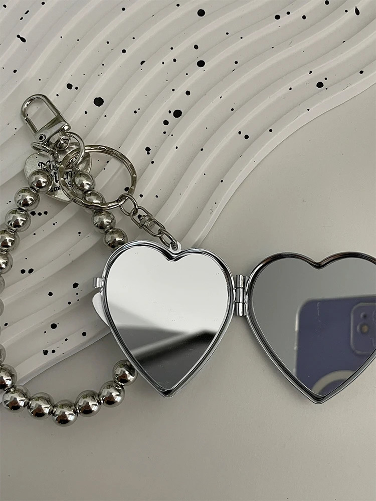 Metal Key Chain with Heart Shaped Mirror y2k Style Bag Pendant Sweet Cool Trendy Fashion Pendant 250605