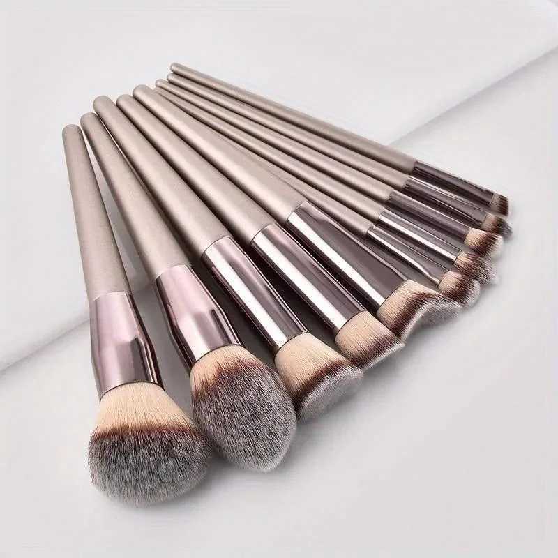 10 Pcs Champagne Gold Makeup Brushes Complete Set of Foundation Loose Powder B Concealer Eye Shadow Professional Set W250605