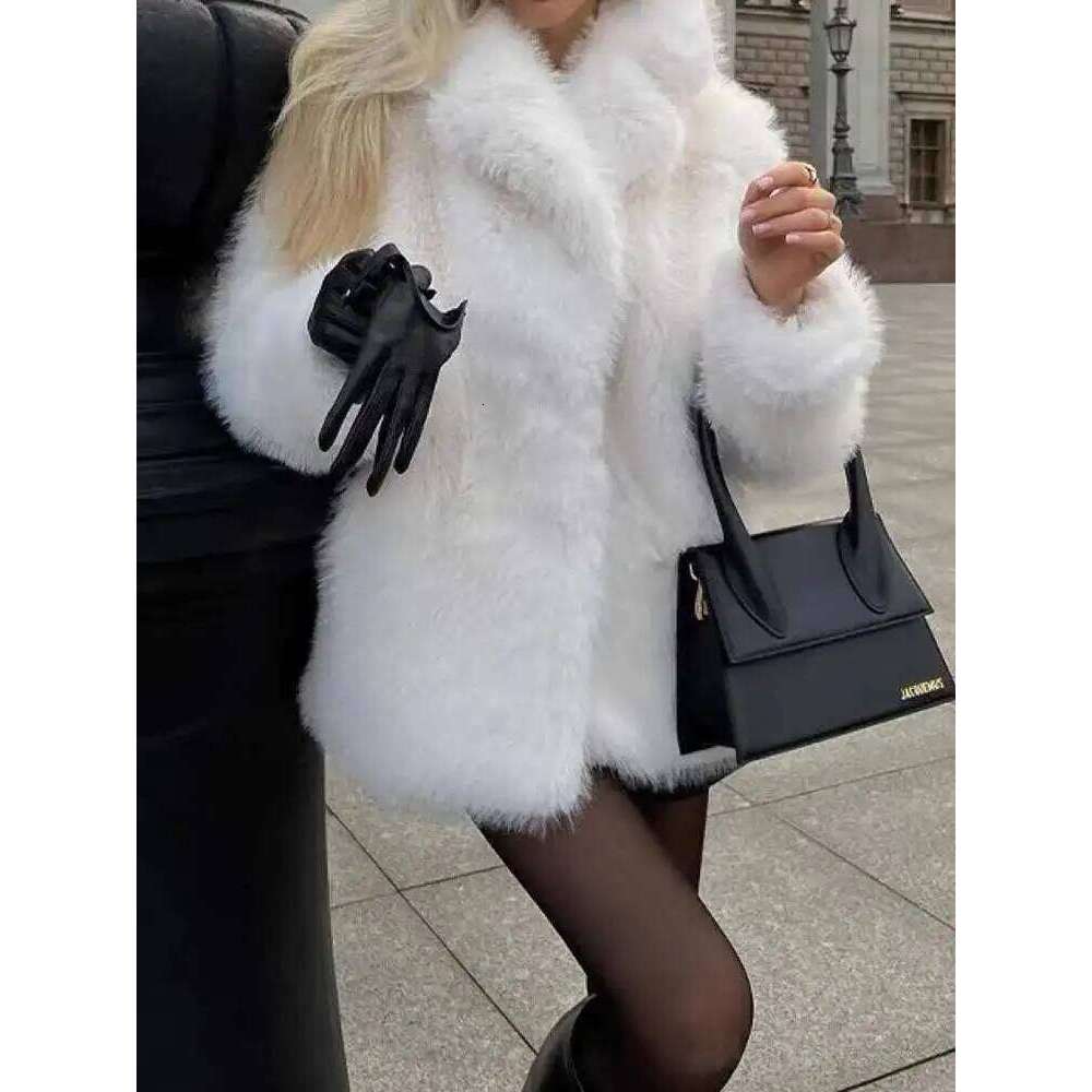 UCXQ Fashion Faux Fur Coat European Style All Match Lapel Solid Color Tide Temperament Short Jacket Women 2025 Autumn Winter 259