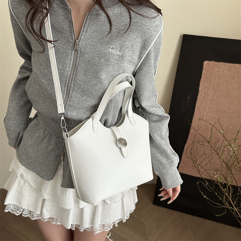 designer Spring New Stylish Bucket Bag 2025 Fashion Trend Niche Design Casual Texture Women's Shoulder Crossbody Bag