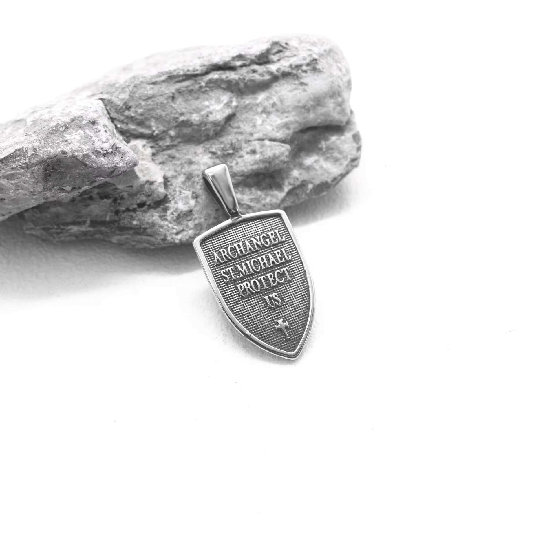 Punk Style Shield Tag Design Pendant Necklace Stainless Steel Guardian Knight Relief Pendant Jewelry for Men and Women