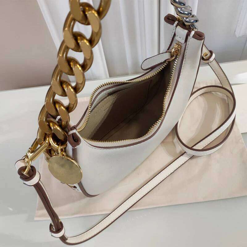 2025 Fashionable Single Shoulder Handbag Personalized Women's Large Chain Classic Casual Crossbody Bag Zipper Opening