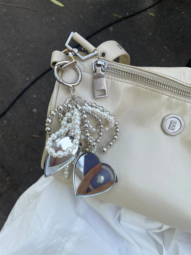Metal Key Chain with Heart Shaped Mirror y2k Style Bag Pendant Sweet Cool Trendy Fashion Pendant 250605