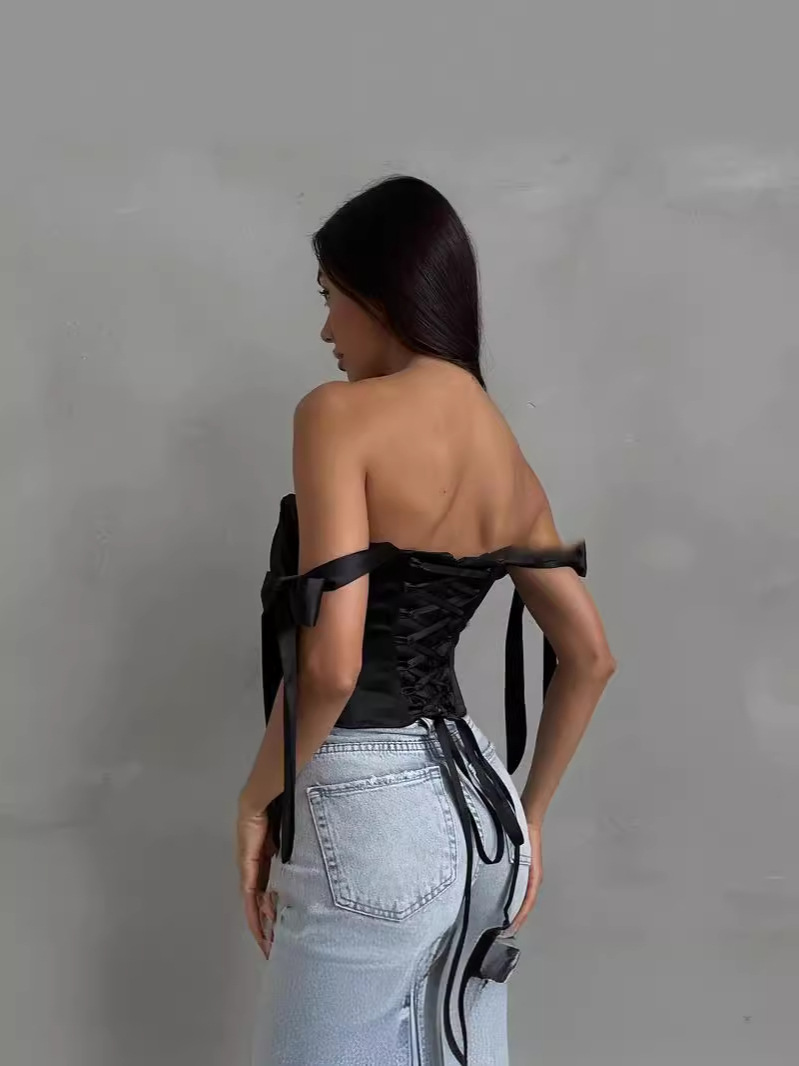 Skinny and slim fit small top for women sexy with a large backless strap irregular collarbone fishbone strapless for women