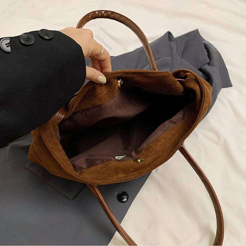 Toth Fashionable Vintage Tote Bag High quality Large Capacity Women s Shoulder Handbag For Casual Commuting Everyday Use