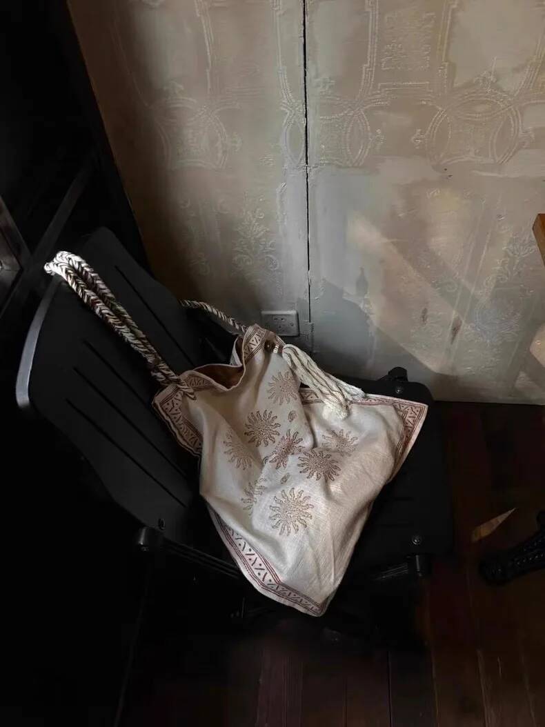 2025 New Women Vintage Shoulder Bags Y2k Aesthetic Braid Rope Design Slant Cross Tote Bag Soft Silk Chinese Style