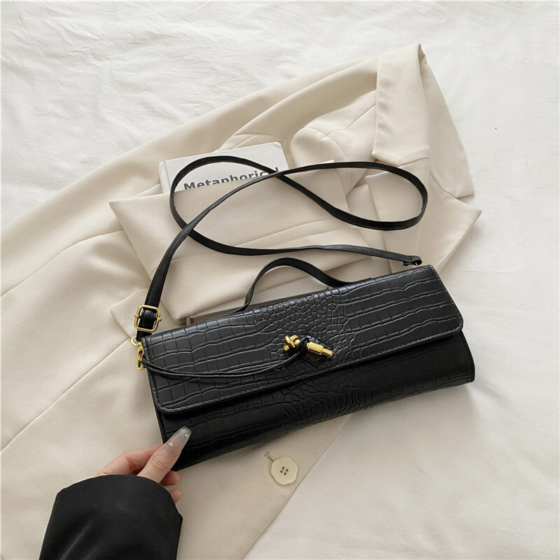 designer 2025 Summer Casual Simple Texture Baguette Bag Personality Trend Fashion New Stylish Women's Shoulder Crossbody Bag