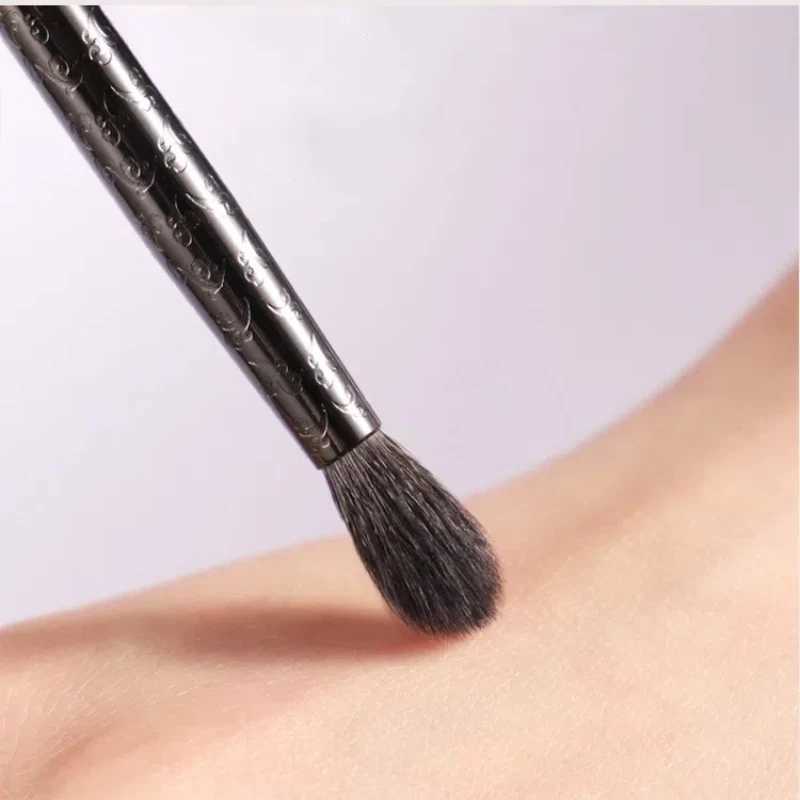 CHODO Professional Animal Hair Makeup Brush Eyeshadow Medium Blending Brush Simple Beauty Tools - Goat Hair -E247 W250605