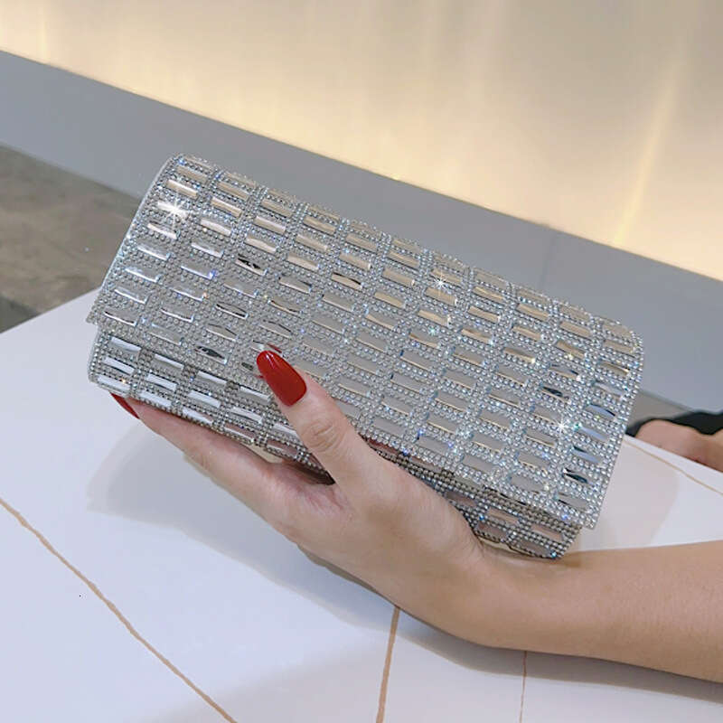 2025 New Sparkling Rhinestone Evening Versatile Banquet Bride Bag Inlaid Diamond Clutch Socialite High-end Handbag