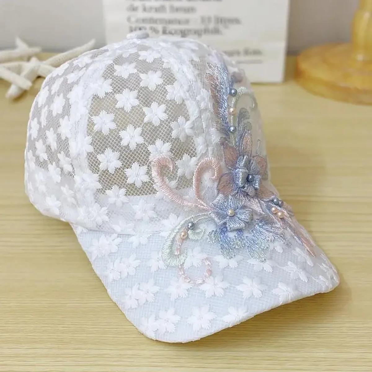 Unisex Lace Flower Embroidery Breathable Baseball Net Caps Adjustable Casual Hats Spring and Summer Outdoor Sunscreen Hat 250603