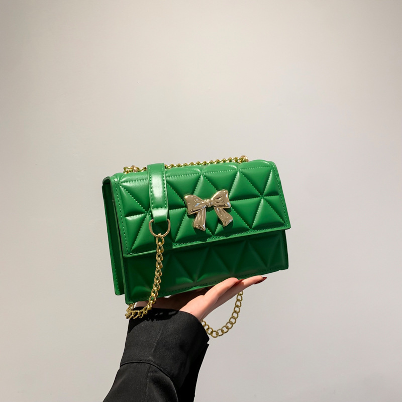 Top brand high-quality new free designer bag chain women's armpit bag 2025 new fashionable quilted embroidered shoulder slanted body new free des