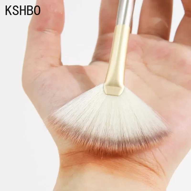 HSHBO 5pcs Fan Brushes Facial Brushes Soft Makeup Brush Cosmetic Applicator Tools Wooden Handle and Soft Fiber for Peel Mask W250605