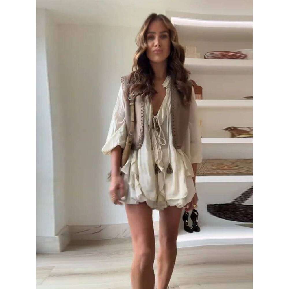 Coats Designer Women Women 3 Piece Sets Elegant Ruffles Laple Hollow Out Lace Up Embroidery Vest Mini Skirts Female Suits 2025 Spring Lady Outfits Des