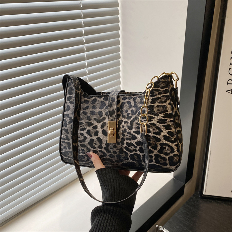 designer Casual Leopard Print Bag for Women 2025 New Fashion Simple Style Trendy Shoulder Underarm Bag Niche Design Crossbody Bag