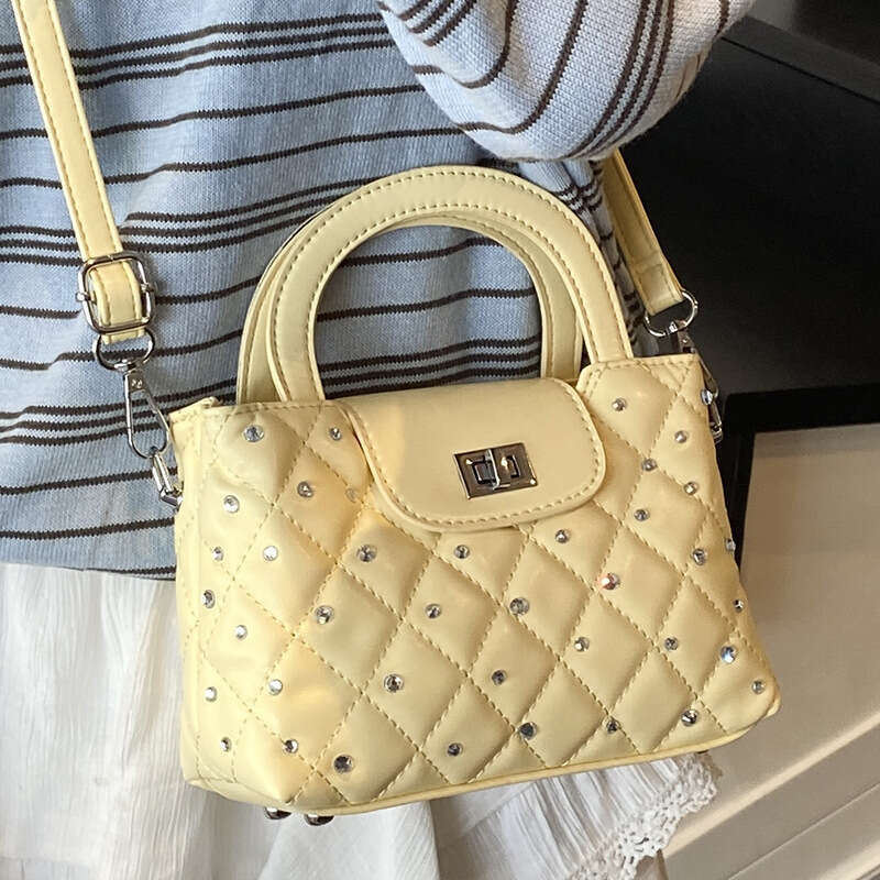 2025 Korean Fashion Handbag Tote for Women New Simple Quilted Small Square Summer Crossbody Bag