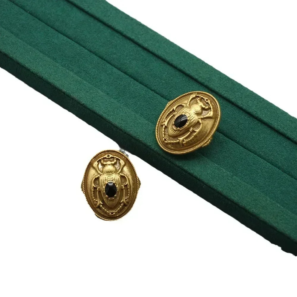 European and American Fashion Trend Retro Art Niche Cute Animal Relief Handmade Beaded Necklace Earring Jewelry Set 250530