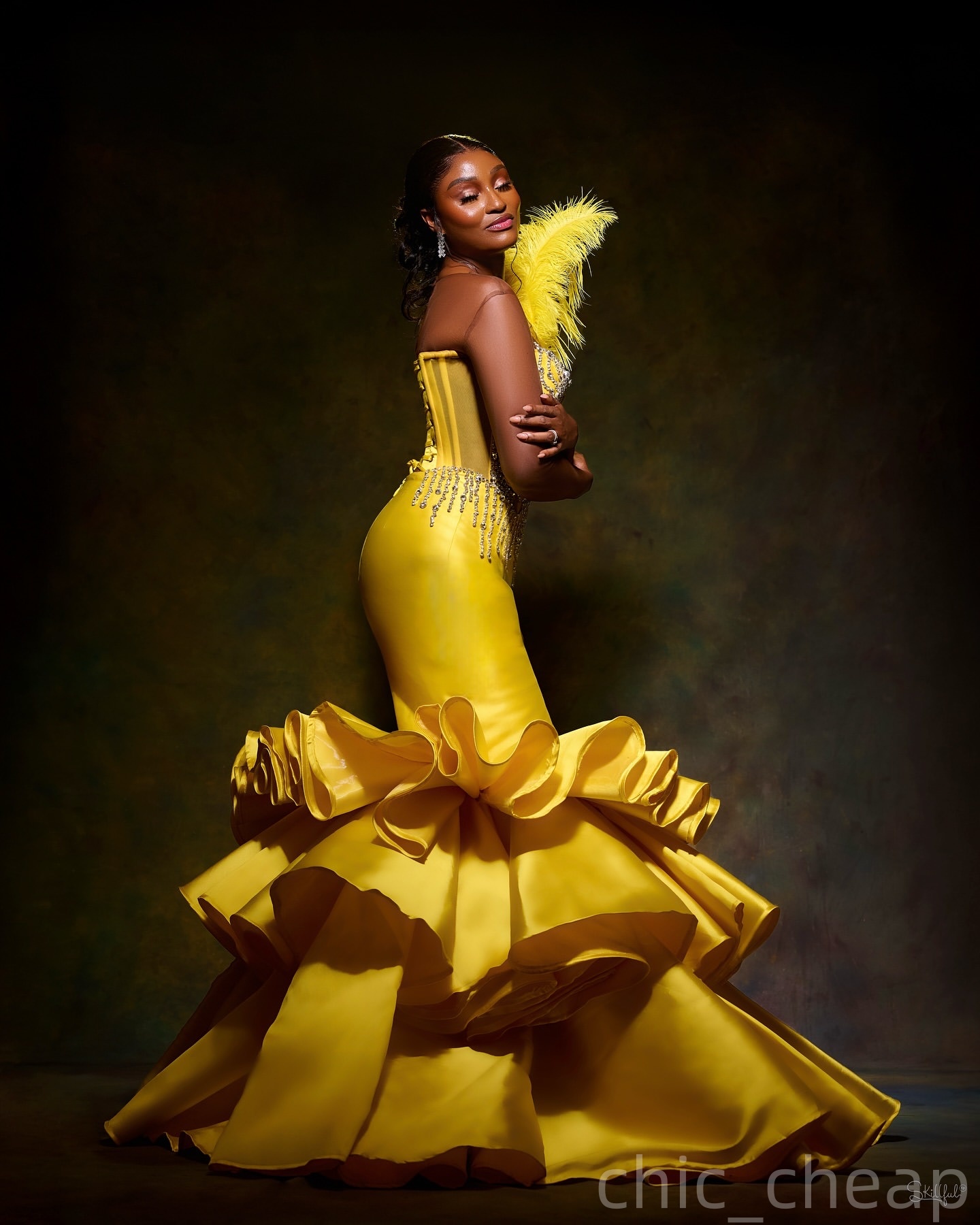 Yellow Mermaid Prom Dresses 2025 Feather Crystals Satin Tiers Evening Formal Party Second Birthday Engagement Gowns Plus Size Dress For Special Occasi