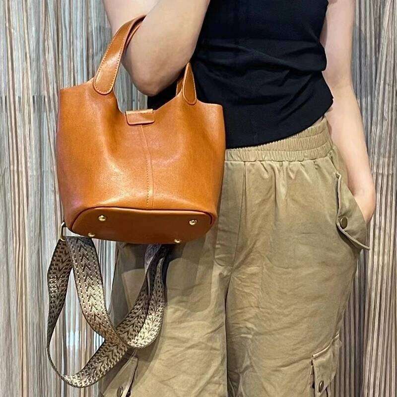 2025 New Women's Leather Fashion Single Shoulder Classic Shopping Handheld Bucket Bag For Women