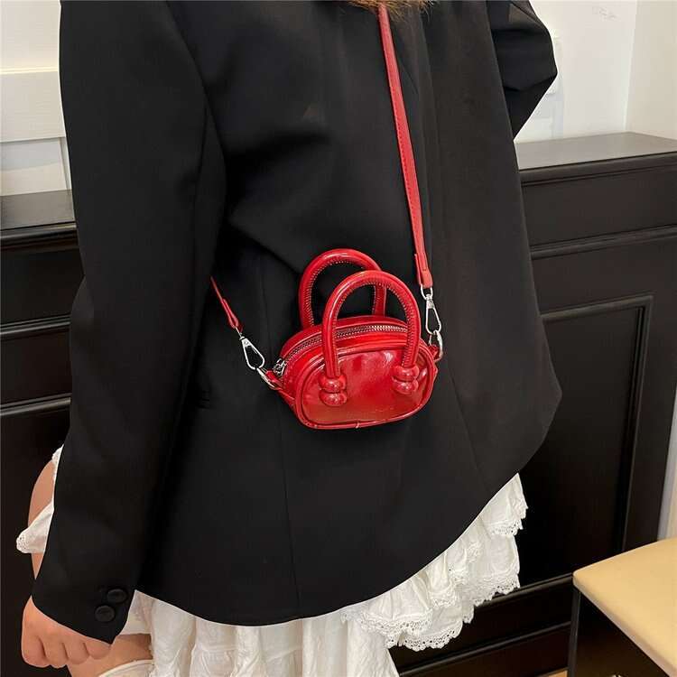 Korean Style INS New 2025 Niche Design Boston for Women Simple Mini Handbag Crossbody Small Square Bag